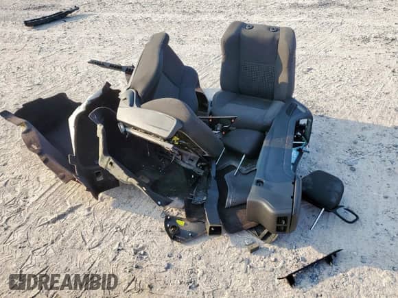 2019 Dodge Challenger R/T with VIN 2C3CDZBT8KH573745, listed as a Copart auction lot 81014575 with 114,189 mi miles and Salvage title. Bid and sale history available at DreamBid. Image 12.