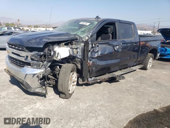 ✅ 2022 Chevrolet Silverado 1500 LT • VIN: 1GCPWCED5NZ105212 • Lot: 75693754. Wystawiony na Copart z przebiegiem 32 937 mil. Bezpłatny archiwum sprzedaży aukcyjnych z USA i szczegółowy raport historii pojazdu na DreamBid. Zdjęcie 1.