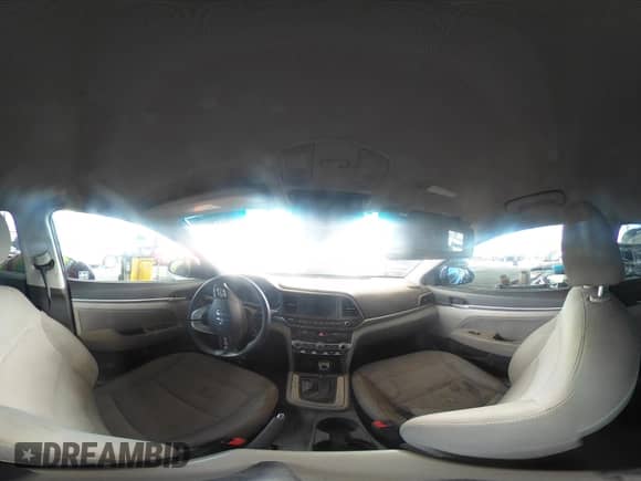 2020 Hyundai Elantra SEL z VIN 5NPD84LF1LH580044, wystawiony jako IAAI lot #43242807 z przebiegiem 83 809 mil mil oraz . Historia ofert i sprzedaży dostępna na DreamBid. Obrazek 19.