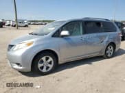 ✅ 2012 Toyota Sienna LE • VIN: 5TDKK3DC1CS276911 • Lot: 89585945. Wystawiony na Copart z przebiegiem 209 475 mil. Bezpłatny archiwum sprzedaży aukcyjnych z USA i szczegółowy raport historii pojazdu na DreamBid. Zdjęcie 1.