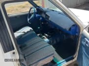 ✅ 1984 Datsun 720 • VIN: JN6ND01S5EX276292 • Lot: 66215945. Wystawiony na Copart z przebiegiem 101 732 mil. Bezpłatny archiwum sprzedaży aukcyjnych z USA i szczegółowy raport historii pojazdu na DreamBid. Zdjęcie 5.