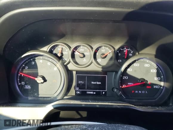 ✅ 2020 Chevrolet Silverado 1500 Custom • VIN: 1GCRWBEF0LZ132559 • Lot: 75050384. Wystawiony na Copart z przebiegiem 114 446 mil. Bezpłatny archiwum sprzedaży aukcyjnych z USA i szczegółowy raport historii pojazdu na DreamBid. Zdjęcie 9.