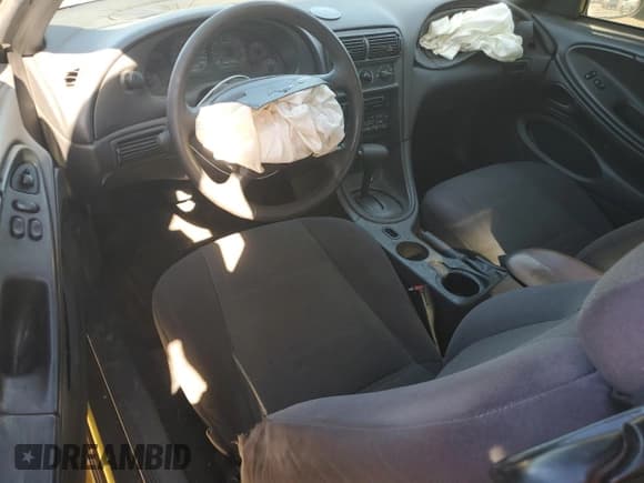 ✅ 2001 Ford Mustang Standard • VIN: 1FAFP40441F163173 • Lot: 91308985. Listed on Copart with 220,222 mi. Free auction sales archive from the USA and detailed vehicle history report at DreamBid. Image 8.