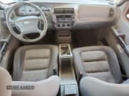 ✅ 2003 Ford Explorer Sport Trac XLS • VIN: 1FMZU67E33UA41036 • Lot: 86667165. Wystawiony na Copart z przebiegiem 221 484 mil. Bezpłatny archiwum sprzedaży aukcyjnych z USA i szczegółowy raport historii pojazdu na DreamBid. Zdjęcie 8.