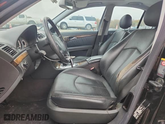 ✅ 2004 Mercedes-Benz E 500 • VIN: WDBUF83J74X121297 • Lot: 93391665. Listed on Copart with 123,717 mi. Free auction sales archive from the USA and detailed vehicle history report at DreamBid. Image 7.