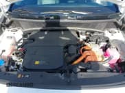 ✅ 2025 Kia Niro SX • VIN: KNDCT3LE3S5219148 • Lot: 42202253. Wystawiony na IAAI z przebiegiem 24 337 mil. Bezpłatny archiwum sprzedaży aukcyjnych z USA i szczegółowy raport historii pojazdu na DreamBid. Zdjęcie 10.