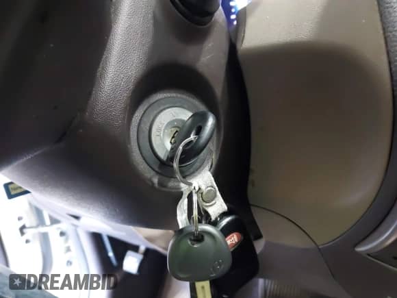 2013 Hyundai Tucson Limited with VIN KM8JUCAC7DU693839, listed as a IAAI auction lot 43026808 with 205,556 mi miles and . Bid and sale history available at DreamBid. Image 11.