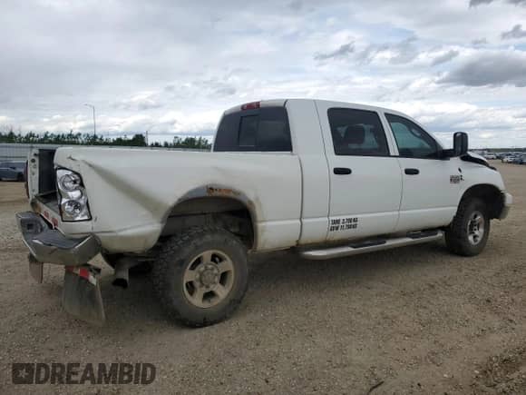 2008 Dodge 3500 SXT z VIN 3D7MX39A68G151870, wystawiony jako Copart lot #59962625 z przebiegiem 174 581 mil mil oraz Nie do naprawy • Non repairable. Historia ofert i sprzedaży dostępna na DreamBid. Obrazek 3.
