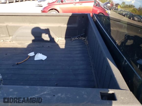 ✅ 2006 Chevrolet Silverado 1500 Work Truck • VIN: 1GCEK14VX6Z274614 • Лот: 72317724. Опубликован ранее на Copart с пробегом 231 091 миль. Бесплатный доступ к архиву аукционных продаж из США и подробный отчёт об истории автомобиля на DreamBid. Изображение 11.