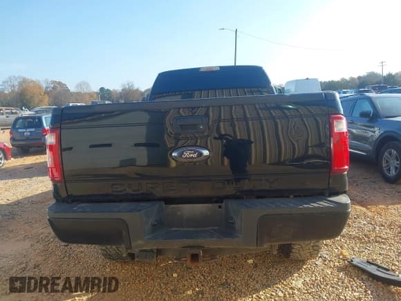 ✅ 2016 Ford F-250 XLT • VIN: 1FT7X2BT0GEA93564 • Lot: 43728958. Listed on IAAI with 153,047 mi. Free auction sales archive from the USA and detailed vehicle history report at DreamBid. Image 16.