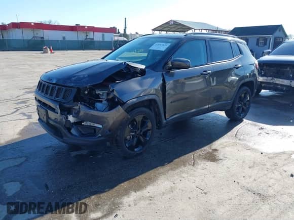 2020 Jeep Compass Latitude с VIN 3C4NJDBB5LT101115, выставлен на аукционе IAAI как лот 41857821 с пробегом 35 550 миль миль и . История ставок и продаж доступна на DreamBid. Изображение 18.