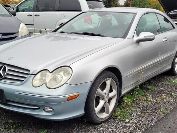 ✅ 2005 Mercedes-Benz CLK 320 • VIN: WDBTJ65J45F165826 • Лот: 83839365. Опубликован ранее на Copart с пробегом 114 594 миль. Бесплатный доступ к архиву аукционных продаж из США и подробный отчёт об истории автомобиля на DreamBid. Изображение 2.