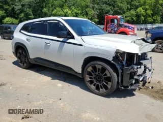 ✅ 2023 BMW XM • VIN: 5YM23CS00P9R52198 • Лот: 57953684. Опубликован ранее на Copart с пробегом 5 428 миль. Бесплатный доступ к архиву аукционных продаж из США и подробный отчёт об истории автомобиля на DreamBid. Изображение 4.