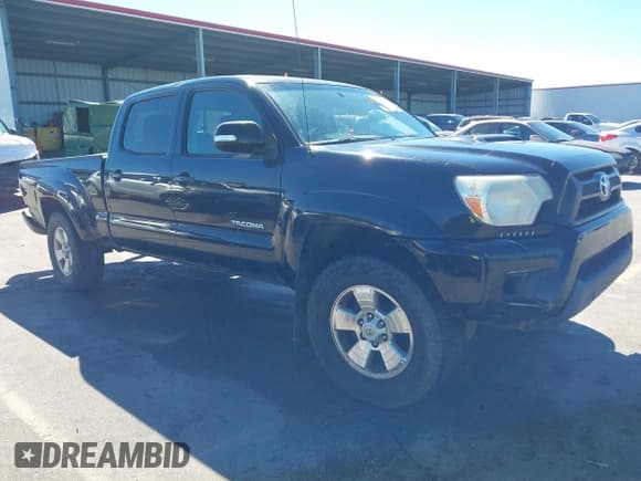 ✅ 2015 Toyota Tacoma PreRunner • VIN: 5TFKU4HN1FX007298 • Lot: 43449436. Wystawiony na IAAI z przebiegiem 230 810 mil. Bezpłatny archiwum sprzedaży aukcyjnych z USA i szczegółowy raport historii pojazdu na DreamBid. Zdjęcie 1.