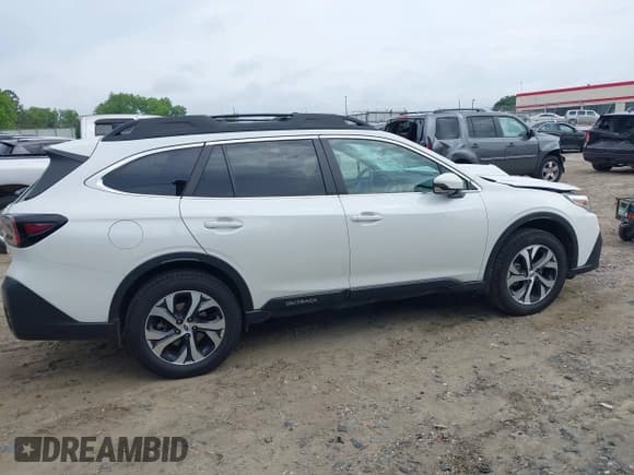 ✅ 2020 Subaru Outback Limited • VIN: 4S4BTANC1L3153316 • Lot: 42290023. Listed on IAAI with 45,977 mi. Free auction sales archive from the USA and detailed vehicle history report at DreamBid. Image 13.