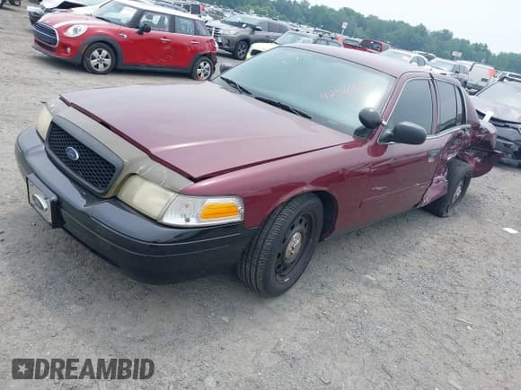 ✅ 2008 Ford Police Interceptor • VIN: 2FAFP71V18X152770 • Lot: 42501613. Wystawiony na IAAI z przebiegiem 194 153 mil. Bezpłatny archiwum sprzedaży aukcyjnych z USA i szczegółowy raport historii pojazdu na DreamBid. Zdjęcie 17.