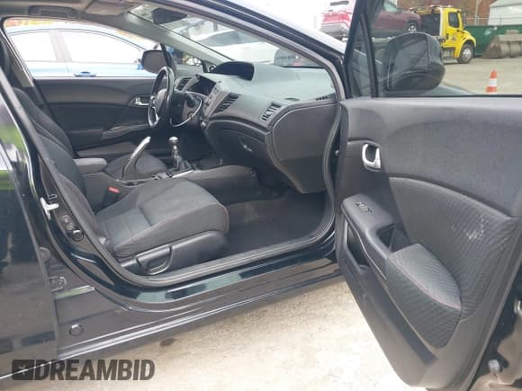 ✅ 2012 Honda Civic Si • VIN: 2HGFB6E5XCH705188 • Lot: 43590005. Listed on IAAI with 169,752 mi. Free auction sales archive from the USA and detailed vehicle history report at DreamBid. Image 5.