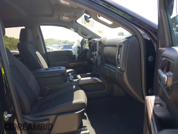 ✅ 2021 Chevrolet Silverado 1500 RST • VIN: 3GCUYEEDXMG255551 • Lot: 42189298. Wystawiony na IAAI z przebiegiem 47 515 mil. Bezpłatny archiwum sprzedaży aukcyjnych z USA i szczegółowy raport historii pojazdu na DreamBid. Zdjęcie 5.