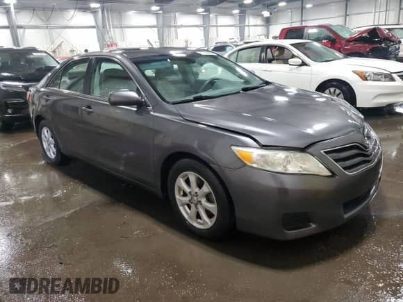 2011 Toyota Camry LE с VIN 4T4BF3EK4BR131223, выставлен на аукционе Copart как лот 67139425 с пробегом 104 242 миль миль и Списание • Salvage title. История ставок и продаж доступна на DreamBid. Изображение 4.