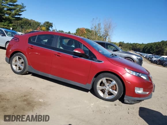 ✅ 2013 Chevrolet Volt • VIN: 1G1RD6E49DU110448 • Lot: 75664414. Wystawiony na Copart z przebiegiem Nie podano. Bezpłatny archiwum sprzedaży aukcyjnych z USA i szczegółowy raport historii pojazdu na DreamBid. Zdjęcie 4.
