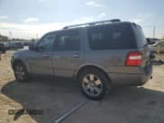 ✅ 2010 Ford Expedition Limited • VIN: 1FMJU2A5XAEB68159 • Lot: 85534125. Wystawiony na Copart z przebiegiem 239 328 mil. Bezpłatny archiwum sprzedaży aukcyjnych z USA i szczegółowy raport historii pojazdu na DreamBid. Zdjęcie 2.