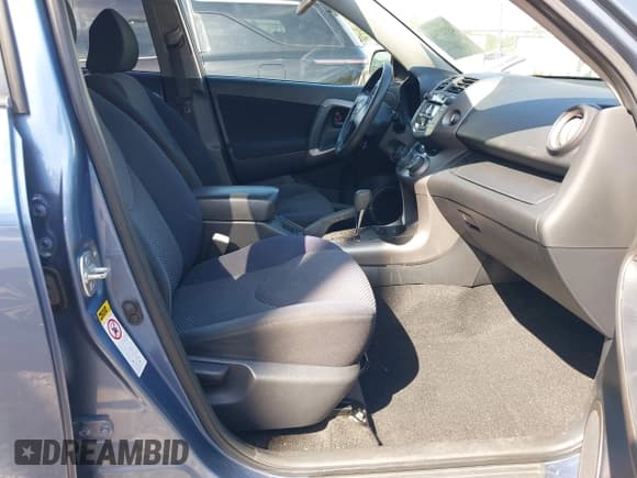 ✅ 2006 Toyota RAV4 Sport • VIN: JTMZD32V165029279 • Lot: 43327946. Listed on IAAI with 186,168 mi. Free auction sales archive from the USA and detailed vehicle history report at DreamBid. Image 5.