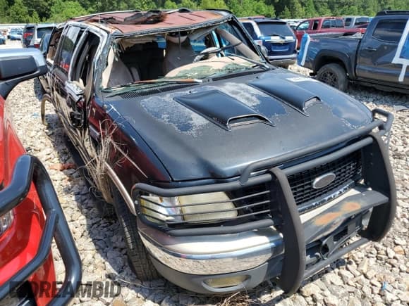 ✅ 1999 Ford Expedition XLT • VIN: 1FMRU17L8XLA49372 • Lot: 55071559. Listed on Copart with Not provided. Free auction sales archive from the USA and detailed vehicle history report at DreamBid. Image 4.