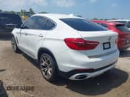 ✅ 2016 BMW X6 xDrive50i • VIN: 5UXKU6C55G0R33988 • Lot: 42805553. Wystawiony na IAAI z przebiegiem 111 834 mil. Bezpłatny archiwum sprzedaży aukcyjnych z USA i szczegółowy raport historii pojazdu na DreamBid. Zdjęcie 3.