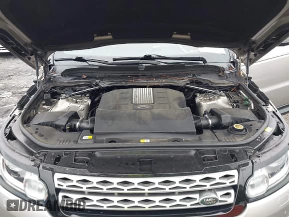 ✅ 2016 Land Rover Range Rover Sport HSE • VIN: SALWR2VF6GA646987 • Lot: 42412454. Wystawiony na IAAI z przebiegiem 92 366 mil. Bezpłatny archiwum sprzedaży aukcyjnych z USA i szczegółowy raport historii pojazdu na DreamBid. Zdjęcie 10.