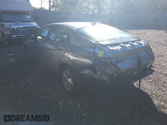 2024 Hyundai Elantra SE с VIN KMHLL4DG5RU711102, выставлен на аукционе IAAI как лот 43047852 с пробегом 29 795 миль миль и . История ставок и продаж доступна на DreamBid. Изображение 3.