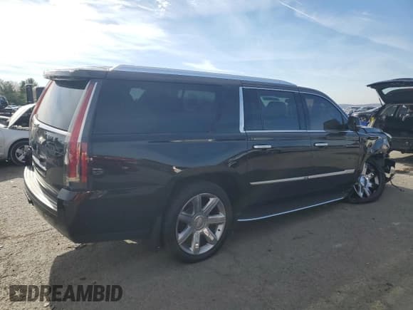 ✅ 2020 Cadillac Escalade ESV Luxury • VIN: 1GYS4HKJ3LR219403 • Lot: 91776095. Listed on Copart with 135,555 mi. Free auction sales archive from the USA and detailed vehicle history report at DreamBid. Image 3.