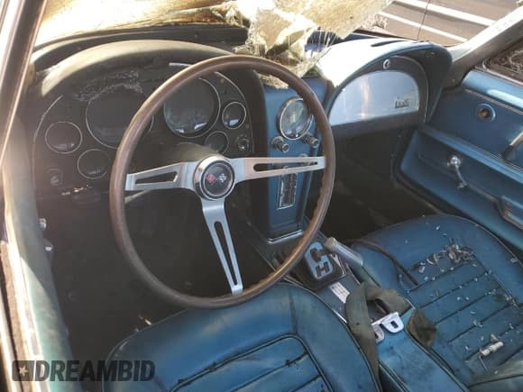 ✅ 1966 Chevrolet Corvette • VIN: 194676S127433 • Lot: 52949715. Wystawiony na Copart z przebiegiem Nie podano. Bezpłatny archiwum sprzedaży aukcyjnych z USA i szczegółowy raport historii pojazdu na DreamBid. Zdjęcie 8.