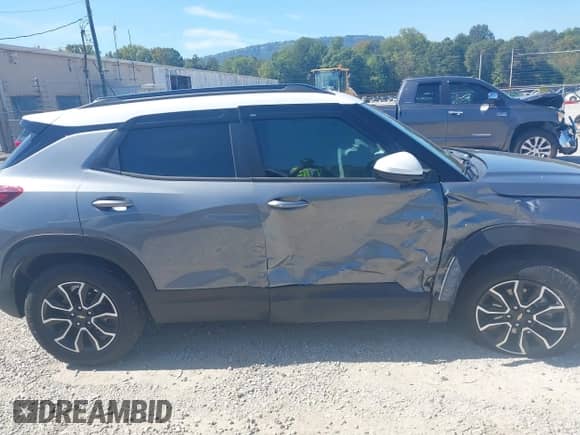 2021 Chevrolet TrailBlazer ACTIV с VIN KL79MSSL1MB000384, выставлен на аукционе IAAI как лот 43370380 с пробегом 11 852 миль миль и . История ставок и продаж доступна на DreamBid. Изображение 13.