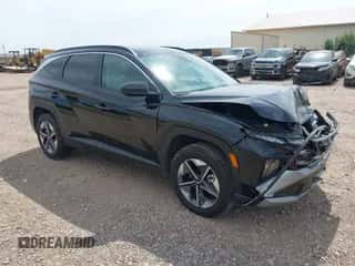 2025 Hyundai Tucson SEL with VIN 5NMJBCDE9SH449458, listed as a IAAI auction lot 43075055 with 7,471 mi miles and . Bid and sale history available at DreamBid. Image 1.