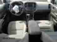 2019 Chevrolet Colorado 2WD Work Truck z VIN 1GCGSBEA7K1206595, wystawiony jako Copart lot #83834115 z przebiegiem 138 729 mil mil oraz Szkoda całkowita • Salvage title. Historia ofert i sprzedaży dostępna na DreamBid. Obrazek 8.