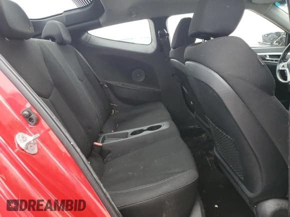 ✅ 2017 Hyundai Veloster • VIN: KMHTC6AD3HU309647 • Lot: 43401555. Wystawiony na Copart z przebiegiem 114 966 mil. Bezpłatny archiwum sprzedaży aukcyjnych z USA i szczegółowy raport historii pojazdu na DreamBid. Zdjęcie 10.