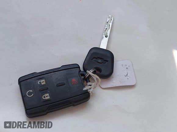 ✅ 2015 Chevrolet Silverado 2500HD LT • VIN: 1GC1KVEG9FF608249 • Lot: 41764810. Wystawiony na IAAI z przebiegiem 102 047 mil. Bezpłatny archiwum sprzedaży aukcyjnych z USA i szczegółowy raport historii pojazdu na DreamBid. Zdjęcie 11.