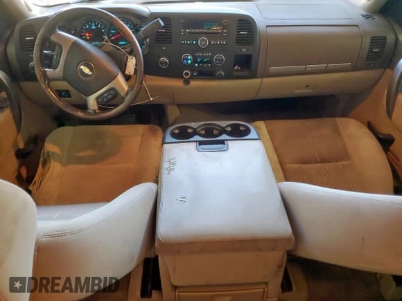 ✅ 2013 Chevrolet Silverado 2500HD LT • VIN: 1GC1KXCG5DF197024 • Lot: 92703725. Wystawiony na Copart z przebiegiem 230 196 mil. Bezpłatny archiwum sprzedaży aukcyjnych z USA i szczegółowy raport historii pojazdu na DreamBid. Zdjęcie 8.