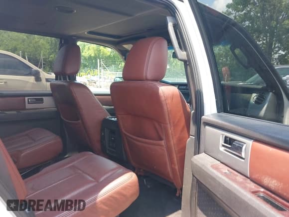 ✅ 2013 Ford Expedition XLT • VIN: 1FMJU1H55DEF66318 • Lot: 42590406. Listed on IAAI with 283,940 mi. Free auction sales archive from the USA and detailed vehicle history report at DreamBid. Image 8.