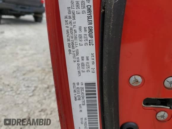 2010 Dodge Challenger SE z VIN 2B3CJ4DV5AH179738, wystawiony jako Copart lot #64823684 z przebiegiem 109 389 mil mil oraz Szkoda całkowita • Salvage title. Historia ofert i sprzedaży dostępna na DreamBid. Obrazek 13.