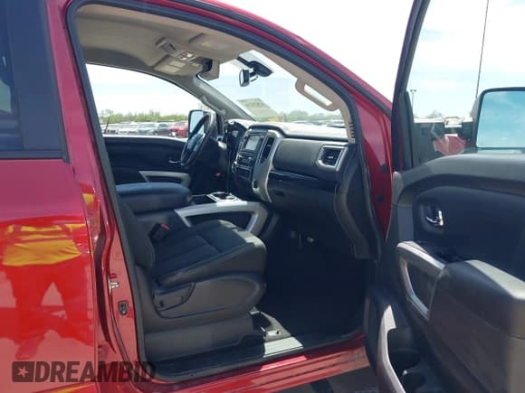 ✅ 2017 Nissan Titan SV • VIN: 1N6AA1F27HN552395 • Lot: 42825236. Listed on IAAI with 50,903 mi. Free auction sales archive from the USA and detailed vehicle history report at DreamBid. Image 5.