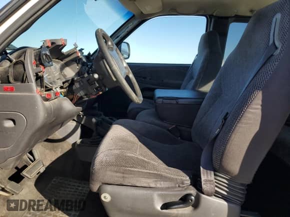 1999 Dodge 1500 с VIN 1B7HF13Z7XJ550849, выставлен на аукционе Copart как лот 81405834 с пробегом Не указан миль и Списание • Salvage title. История ставок и продаж доступна на DreamBid. Изображение 7.