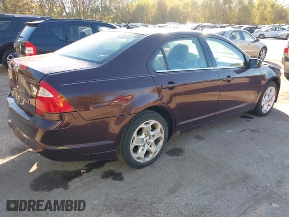 ✅ 2011 Ford Fusion SE • VIN: 3FAHP0HA6BR284559 • Лот: 43651470. Опубликован ранее на IAAI с пробегом 173 225 миль. Бесплатный доступ к архиву аукционных продаж из США и подробный отчёт об истории автомобиля на DreamBid. Изображение 4.