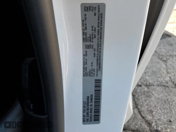 ✅ 2025 Chrysler Pacifica Select • VIN: 2C4RC1BG1SR523454 • Lot: 87038185. Listed on Copart with 23,023 mi. Free auction sales archive from the USA and detailed vehicle history report at DreamBid. Image 14.