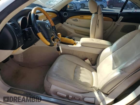✅ 2004 Lexus SC 430 • VIN: JTHFN48Y740055935 • Lot: 48596175. Listed on Copart with 152,085 mi. Free auction sales archive from the USA and detailed vehicle history report at DreamBid. Image 7.