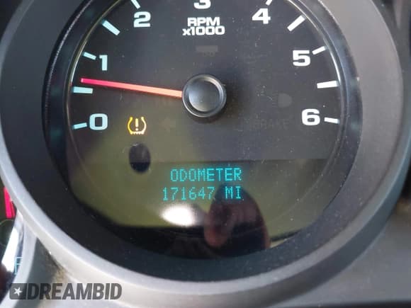 ✅ 2013 Chevrolet Silverado 1500 LS • VIN: 1GCRCREA9DZ281494 • Lot: 43604074. Listed on IAAI with 171,647 mi. Free auction sales archive from the USA and detailed vehicle history report at DreamBid. Image 15.