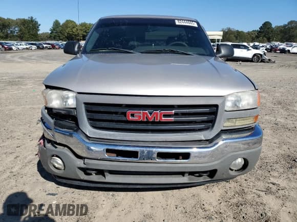 ✅ 2006 GMC Sierra 1500 Work Truck • VIN: 3GTEC14X86G163252 • Лот: 82444665. Опубликован ранее на Copart с пробегом 217 355 миль. Бесплатный доступ к архиву аукционных продаж из США и подробный отчёт об истории автомобиля на DreamBid. Изображение 5.