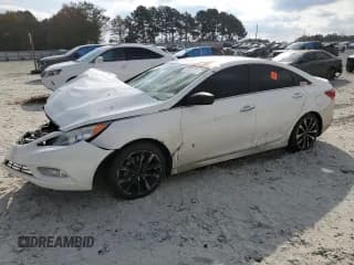✅ 2013 Hyundai Sonata SE • VIN: 5NPEC4AC6DH635925 • Lot: 93456355. Listed on Copart with 247,613 mi. Free auction sales archive from the USA and detailed vehicle history report at DreamBid. Image 1.