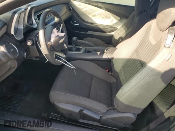 ✅ 2013 Chevrolet Camaro LS • VIN: 2G1FE1E33D9125938 • Лот: 91416635. Опубликован ранее на Copart с пробегом 141 224 миль. Бесплатный доступ к архиву аукционных продаж из США и подробный отчёт об истории автомобиля на DreamBid. Изображение 7.