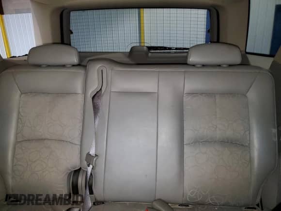 ✅ 2005 Saturn VUE • VIN: 5GZCZ63405S844750 • Lot: 85764634. Wystawiony na Copart z przebiegiem 59 336 mil. Bezpłatny archiwum sprzedaży aukcyjnych z USA i szczegółowy raport historii pojazdu na DreamBid. Zdjęcie 10.